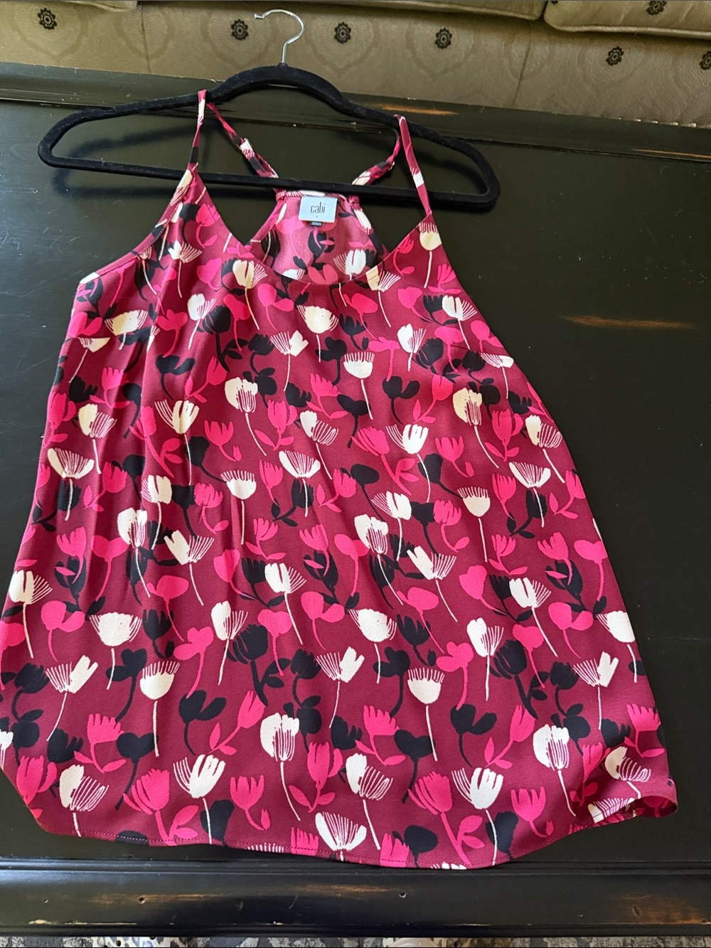 Cabi floral print sleeveless blouse style # 8005